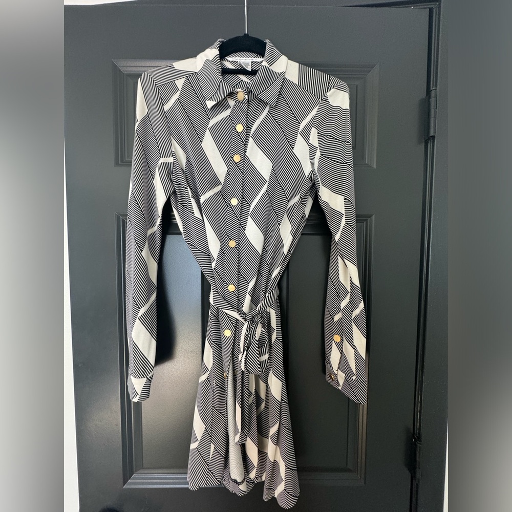 DVF Wrap dress size 6